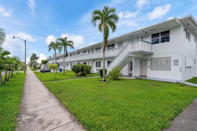 50 NW 204th St # H7, Miami Gardens FL 33169 - Miami Gardens, FL - Photo 2