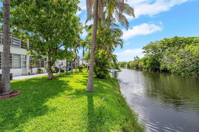 50 NW 204th St # H7, Miami Gardens FL 33169 - Miami Gardens, FL - Photo 3