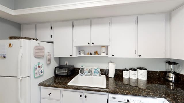 5540 Tamberlane Circle # 121, Palm Beach Gardens FL 33418 - Palm Beach Gardens, FL - Photo 6