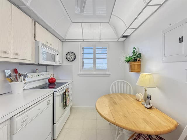555 NW 4th Avenue # 401, Boca Raton FL 33432 - Boca Raton, FL - Photo 3