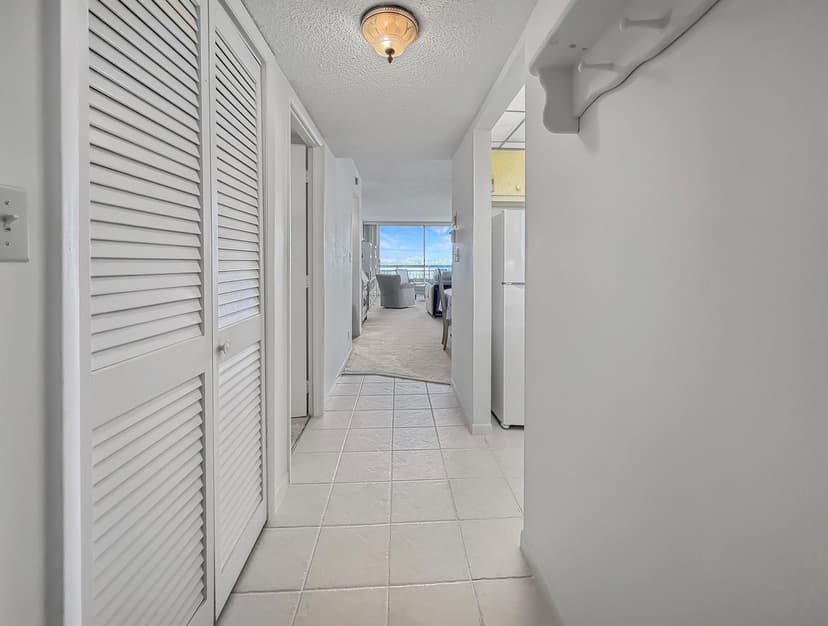 555 NW 4th Avenue # 401, Boca Raton FL 33432