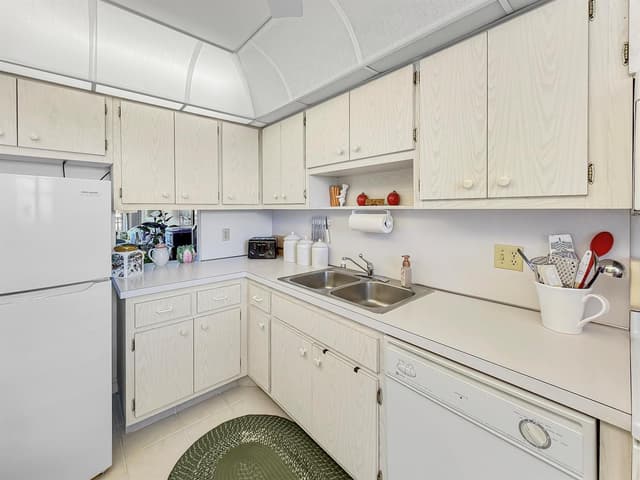 555 NW 4th Avenue # 401, Boca Raton FL 33432 - Boca Raton, FL - Photo 5