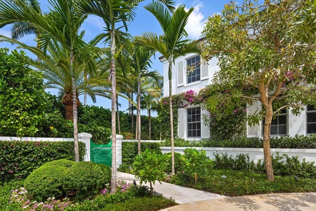 991 N Lake Way, Palm Beach FL 33480 - Palm Beach, FL - Photo 3