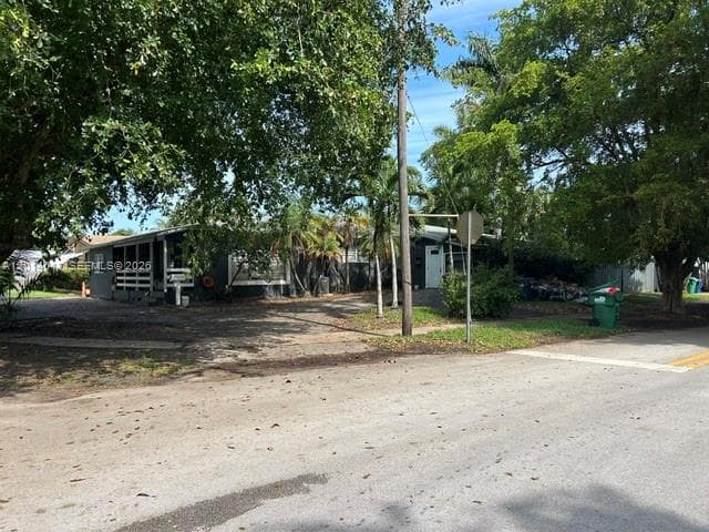 335 NE 114th St, Miami FL 33161 - Miami, FL - Photo 4
