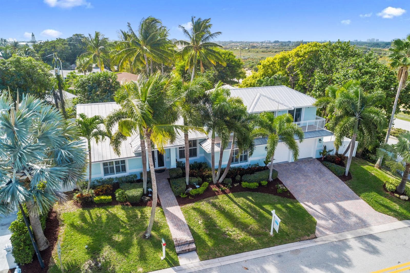 490 Mars Way, Juno Beach FL 33408