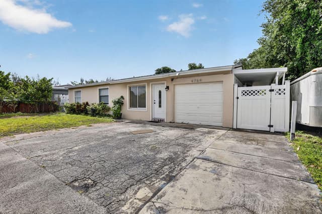 4764 SW 12th Street, Fort Lauderdale FL 33317 - Fort Lauderdale, FL - Photo 4