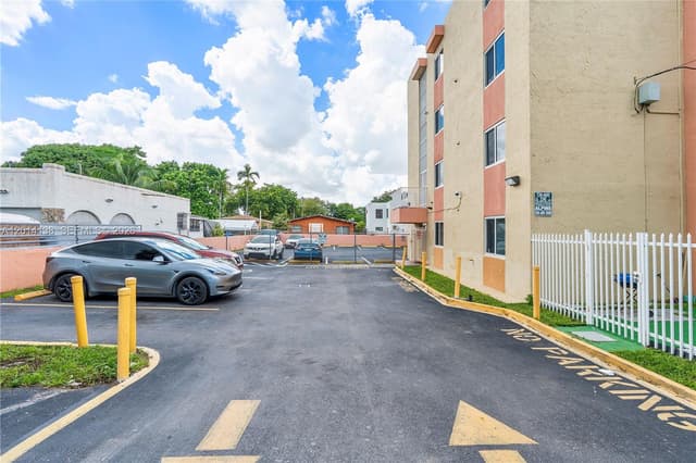 2400 NW 16th St Rd, Miami FL 33125 - Miami, FL - Photo 5