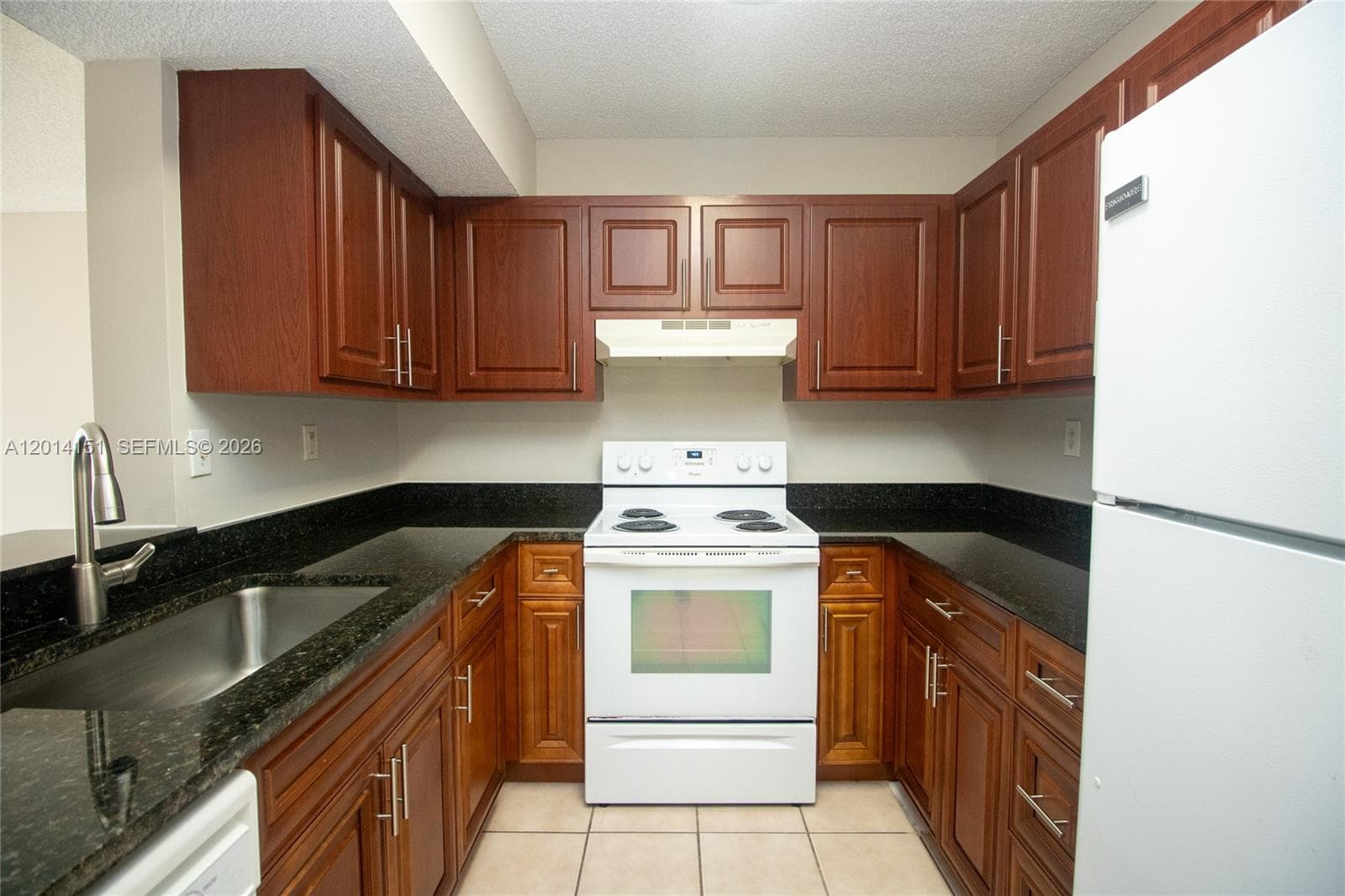 9491 S Palm Cir S # 101, Pembroke Pines FL 33025