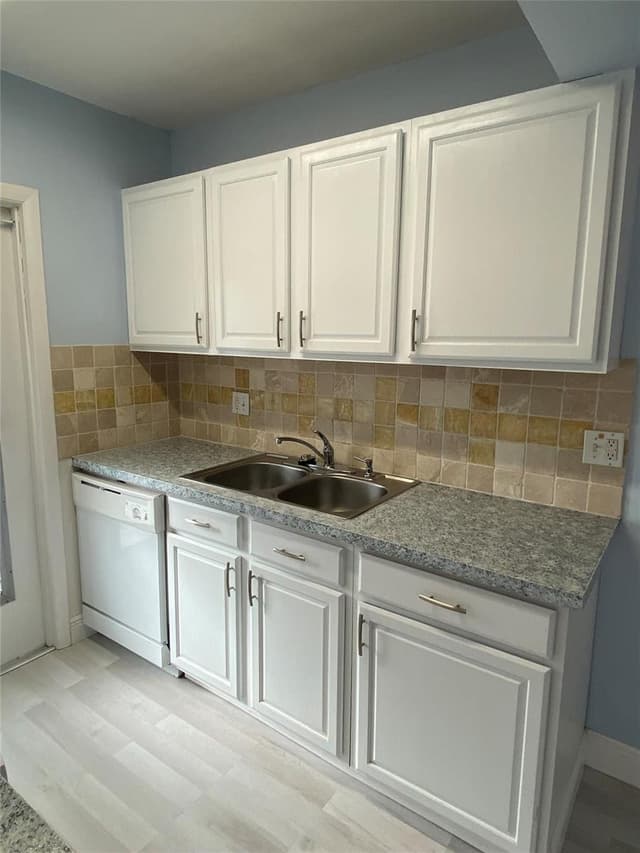 224 Hibiscus Avenue # 260, Lauderdale By The Sea FL 33308 - Lauderdale By The Sea, FL - Photo 6