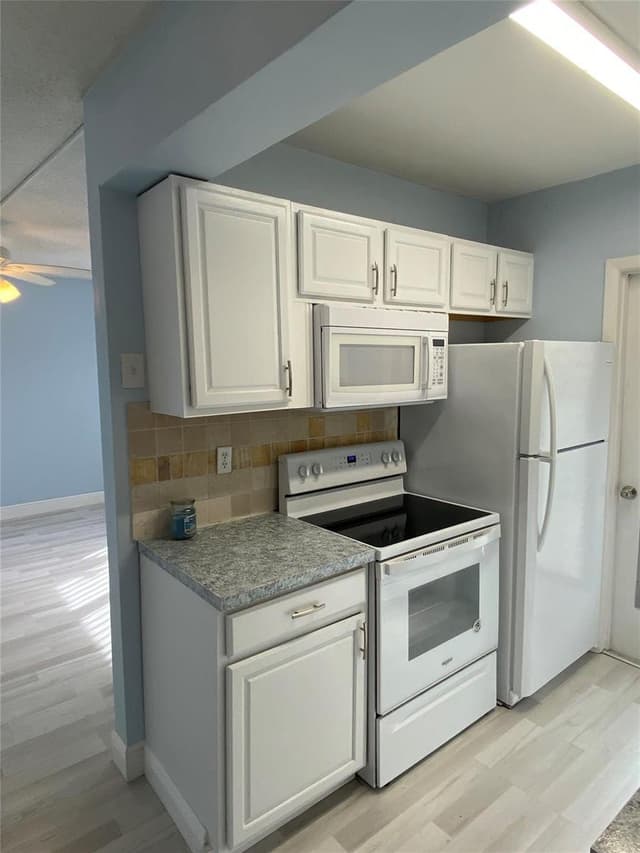224 Hibiscus Avenue # 260, Lauderdale By The Sea FL 33308 - Lauderdale By The Sea, FL - Photo 7