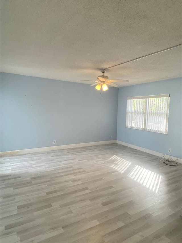 224 Hibiscus Avenue # 260, Lauderdale By The Sea FL 33308 - Lauderdale By The Sea, FL - Photo 3