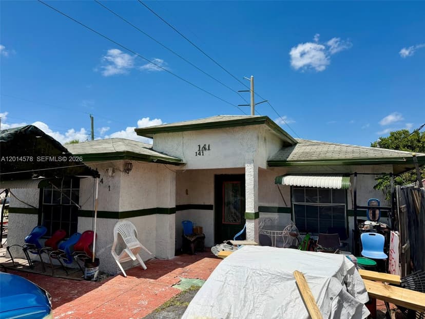 141 SW 2nd St, Deerfield Beach FL 33441