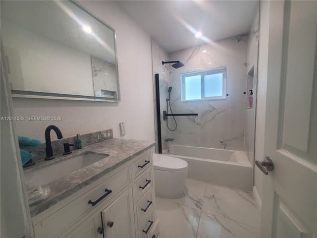 5240 SW 5th St, Margate FL 33068 - Margate, FL - Photo 2