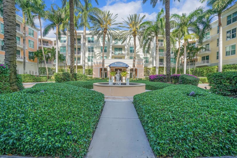 804 E Windward Way, Lantana FL 33462