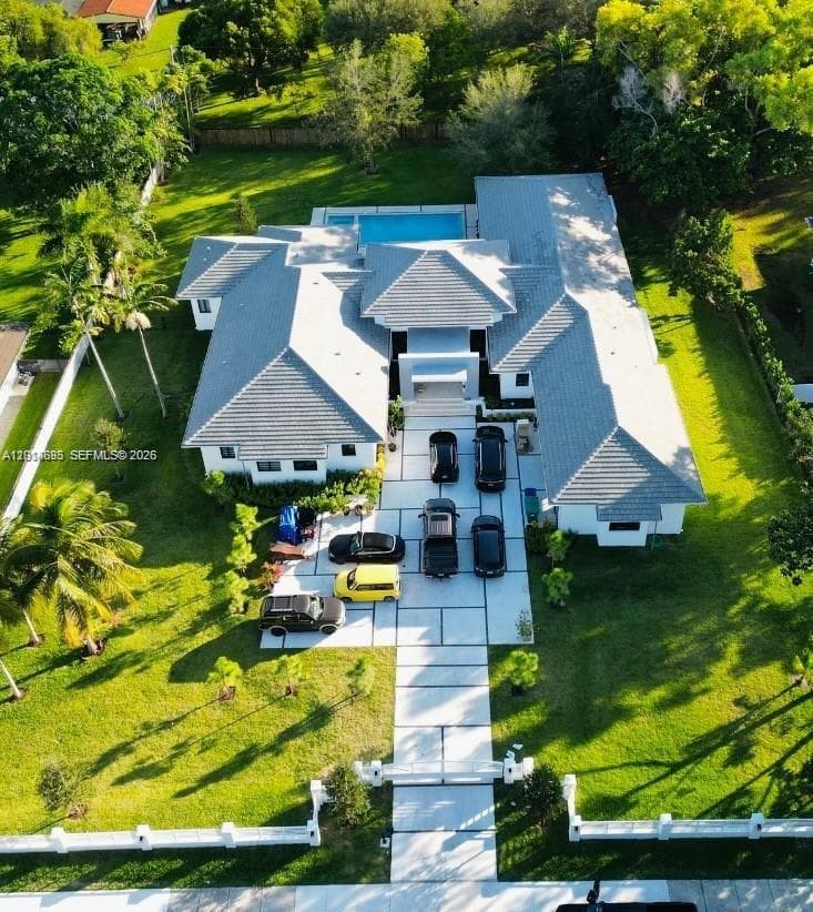 7830 SW 117th St, Pinecrest FL 33156