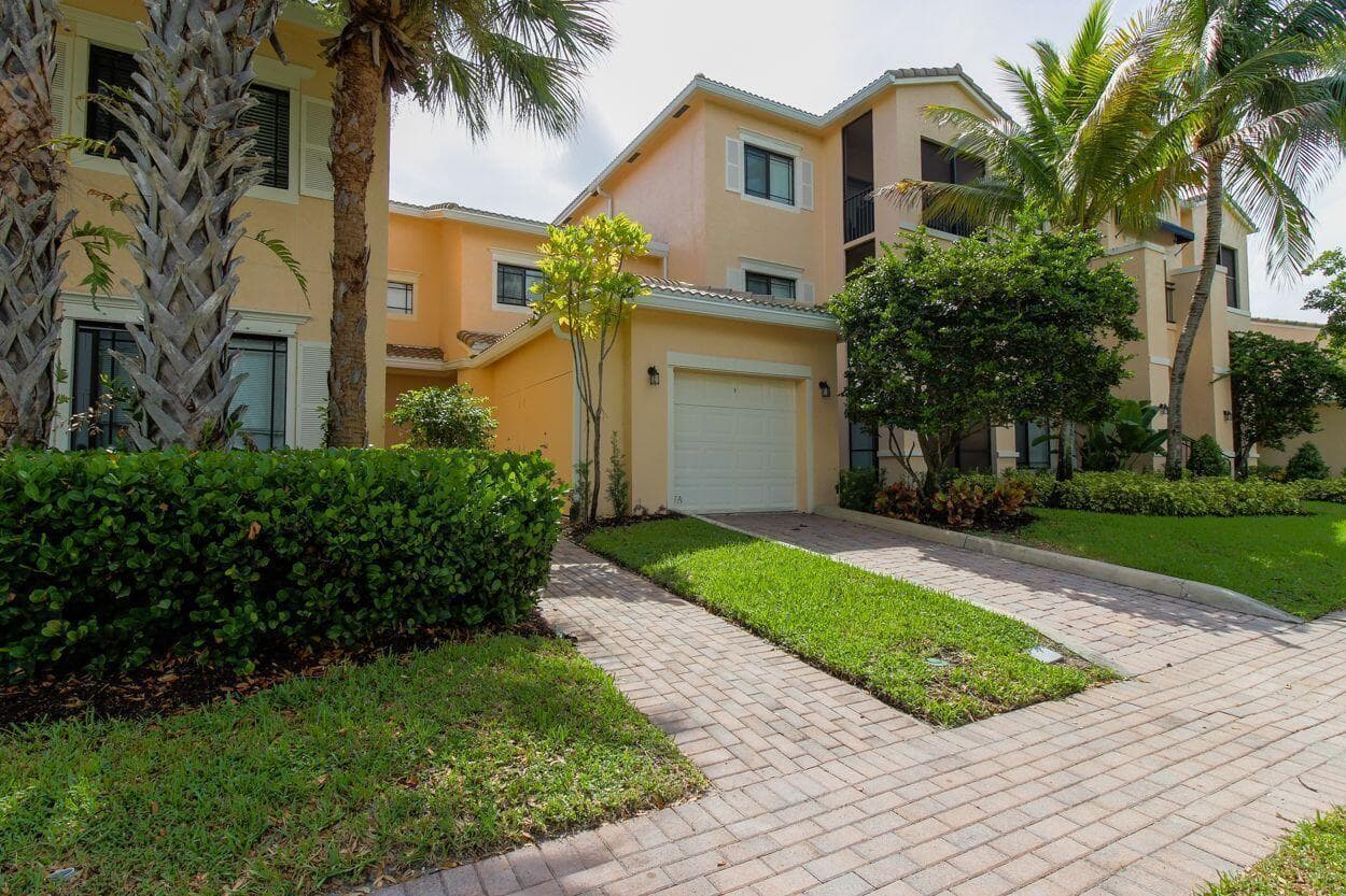 2807 Veronia Drive # 103, Palm Beach Gardens FL 33410 - Palm Beach Gardens, FL - Photo 1