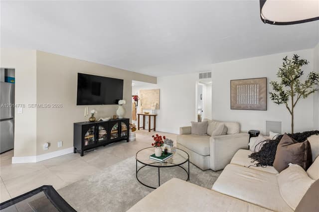5850 Camino Del Sol # 404, Boca Raton FL 33433 - Boca Raton, FL - Photo 6