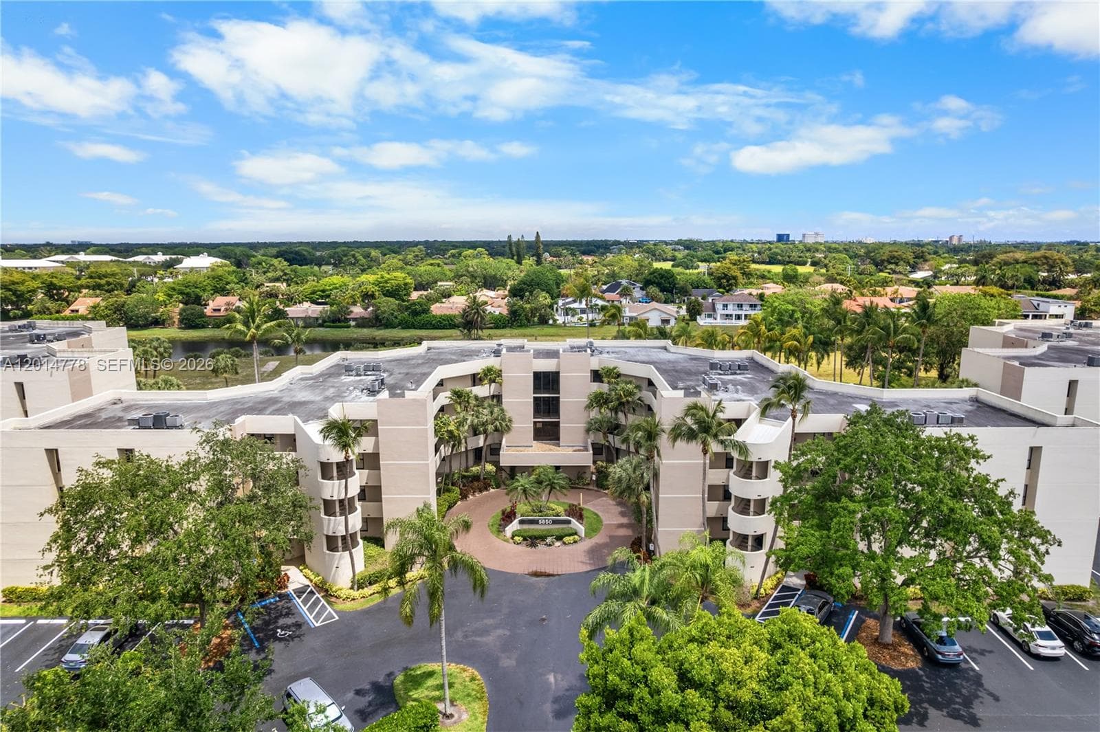 5850 Camino Del Sol # 404, Boca Raton FL 33433 - Boca Raton, FL - Photo 1