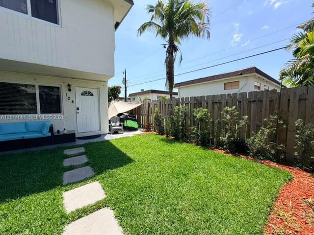 1500 NE 151st St # 104, Miami FL 33162 - Miami, FL - Photo 3
