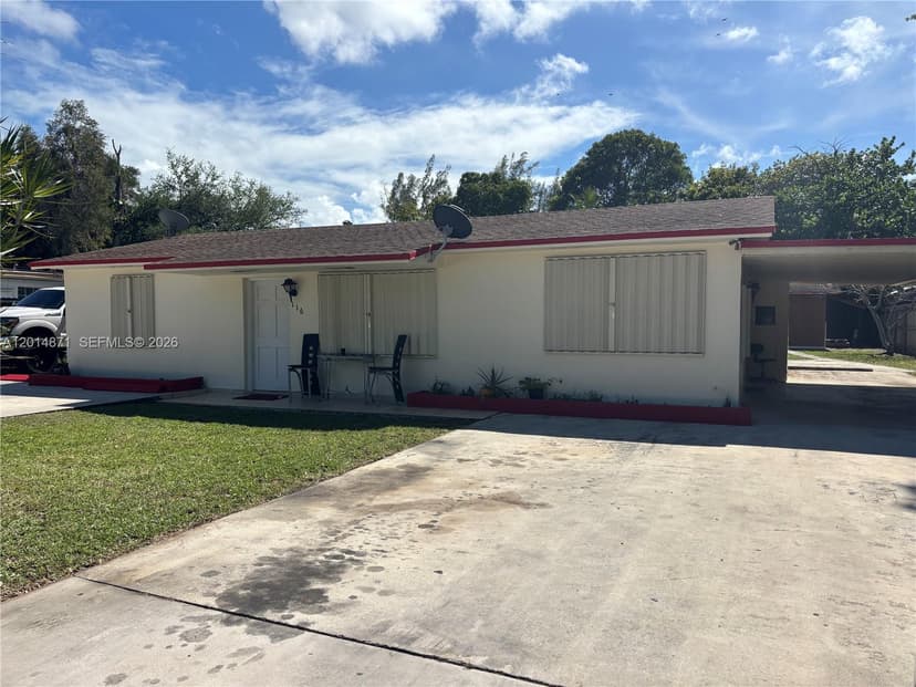 116 Allen Rd, West Park FL 33023