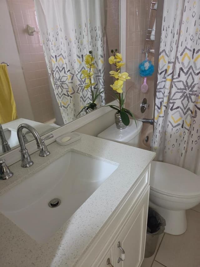 5310 Las Verdes Circle # 220, Delray Beach FL 33484 - Delray Beach, FL - Photo 4