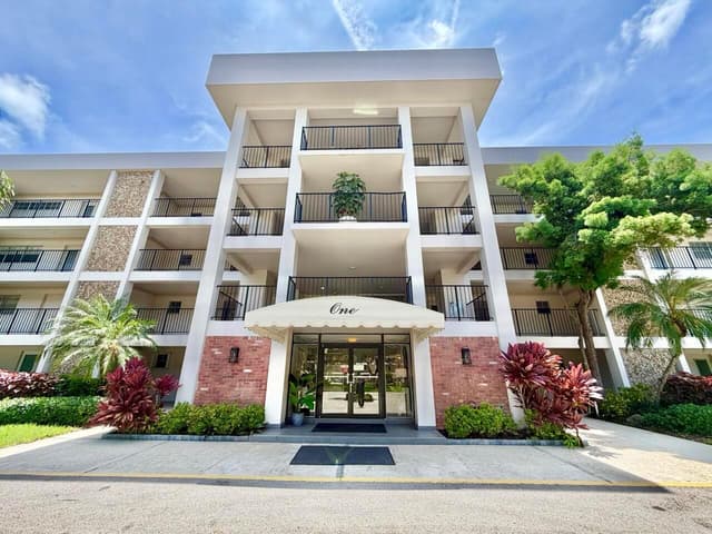 2800 N Palm Aire Drive Unit 404, Pompano Beach FL 33069 - Pompano Beach, FL - Photo 6