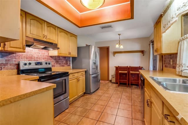 4605 NW 47th Ct, Tamarac FL 33319 - Tamarac, FL - Photo 4