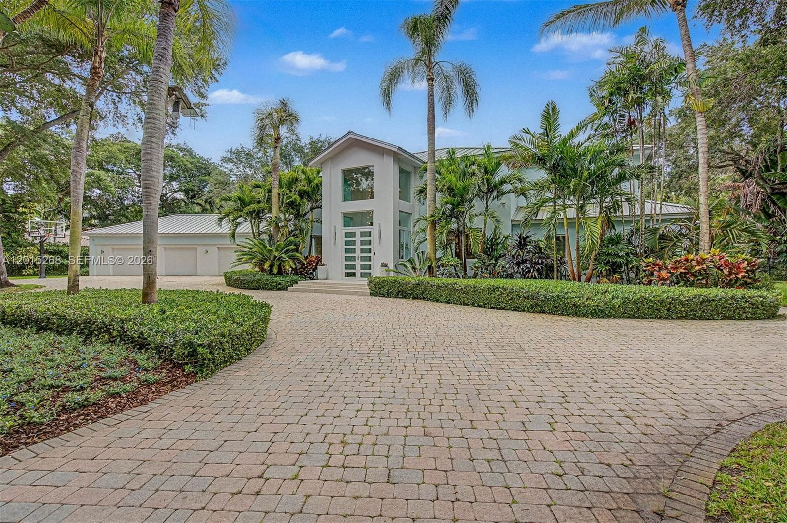 5790 SW 96th St, Pinecrest FL 33156
