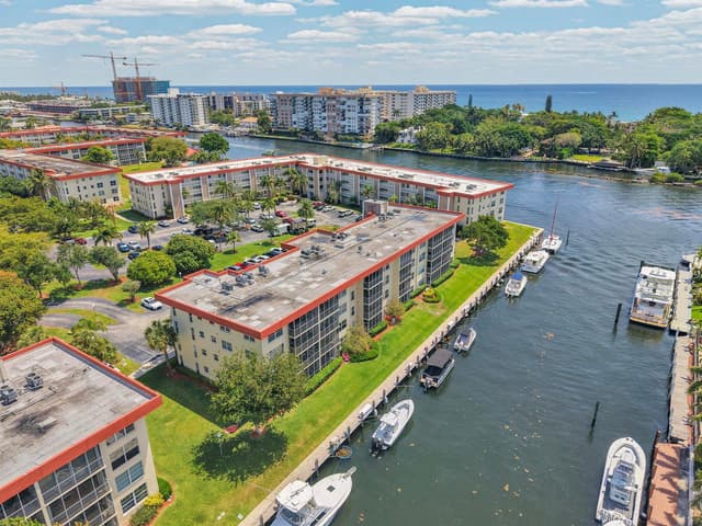 3050 NE 48th Court # 305, Lighthouse Point FL 33064 - Lighthouse Point, FL - Photo 6