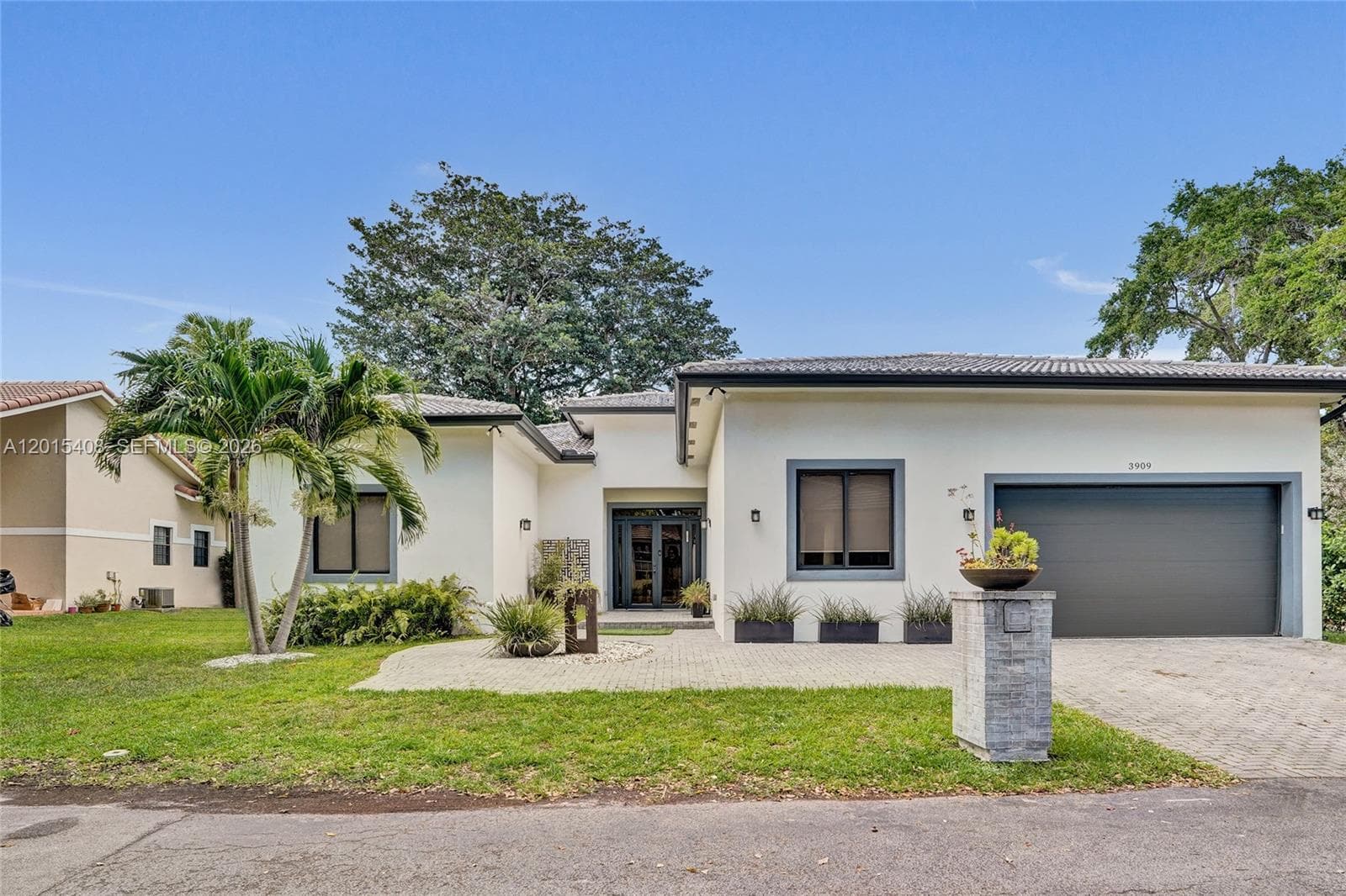 3909 SW 54th Ct, Dania Beach FL 33312 - Dania Beach, FL - Photo 1
