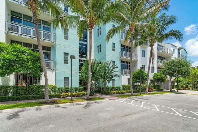 335 SE 6th Avenue # 304, Delray Beach FL 33483 - Delray Beach, FL - Photo 3