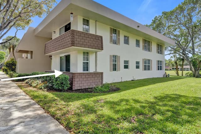 3621 Oaks Clubhouse Drive # 101, Pompano Beach FL 33069 - Pompano Beach, FL - Photo 4