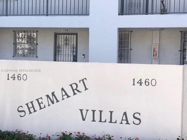 1460 N 43rd Pl # 106, Hialeah FL 33012