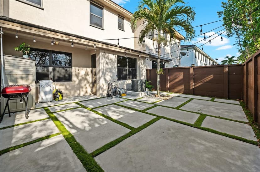 15776 NW 91st Ct, Miami Lakes FL 33018