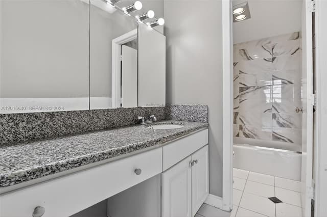 300 Bayview Dr # 906, Sunny Isles Beach FL 33160 - Sunny Isles Beach, FL - Photo 5