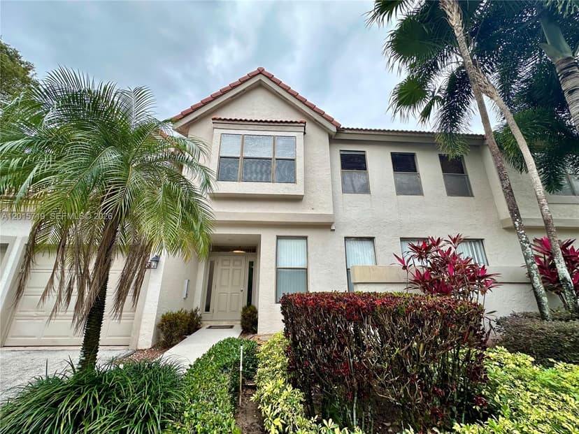 5790 Coach House Cir, Boca Raton FL 33486