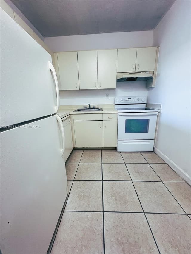 10900 SW 104th St # 315, Miami FL 33176 - Miami, FL - Photo 3
