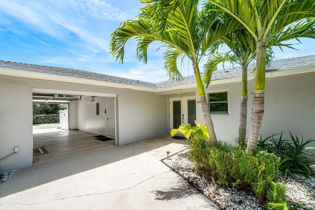 106 Periwinkle Drive, Hypoluxo FL 33462 - Hypoluxo, FL - Photo 6