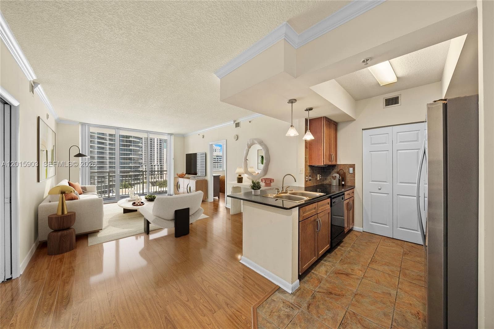 2000 N Bayshore Dr # 1005, Miami FL 33137 - Miami, FL - Photo 1