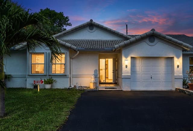 3343 NW 79TH Way, Davie FL 33024 - Davie, FL - Photo 2