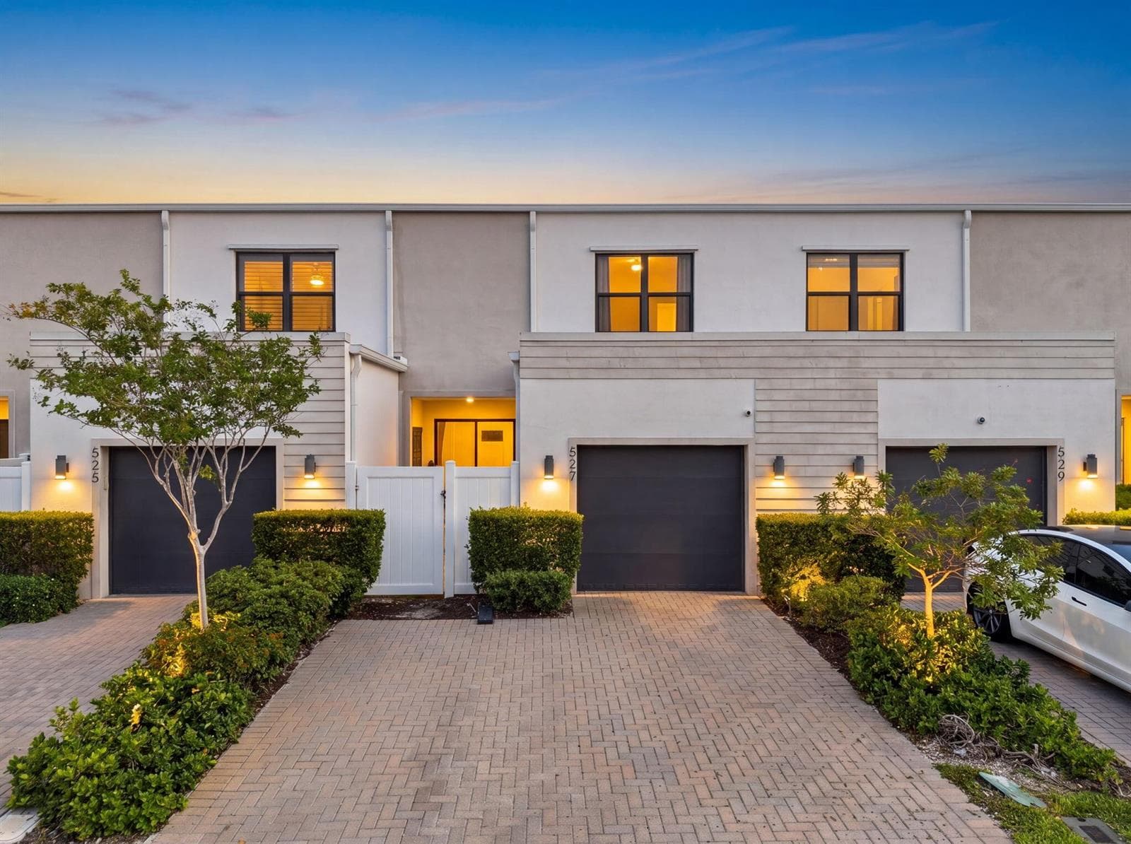 527 NW 17th Street, Fort Lauderdale FL 33311