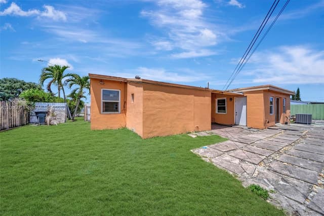 2890 NW 160th St, Miami Gardens FL 33054 - Miami Gardens, FL - Photo 4