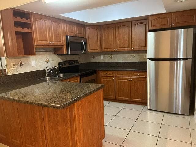 54 Matador Lane N, Davie FL 33324 - Davie, FL - Photo 2