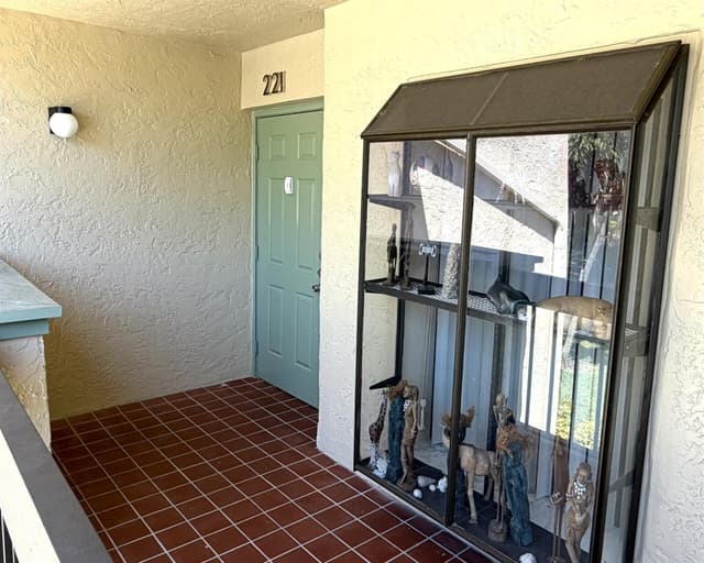 5055 Oakhill Lane # 221, Delray Beach FL 33484 - Delray Beach, FL - Photo 2