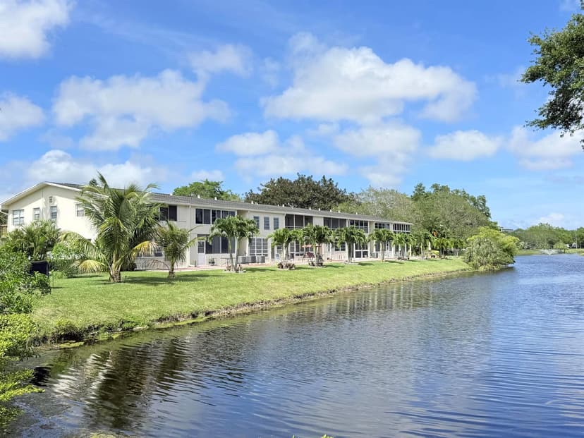 165 Tilford H # 165, Deerfield Beach FL 33442