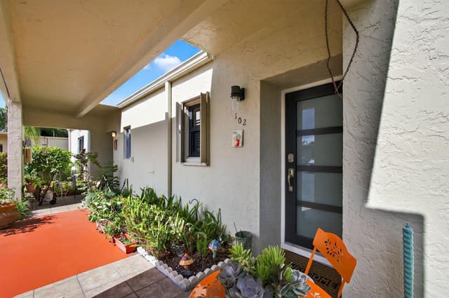 2532 S Boundbrook Dr S # 102, Palm Springs FL 33406 - Palm Springs, FL - Photo 5