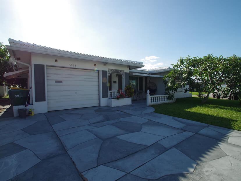 5813 NW 82nd Avenue, Tamarac FL 33321