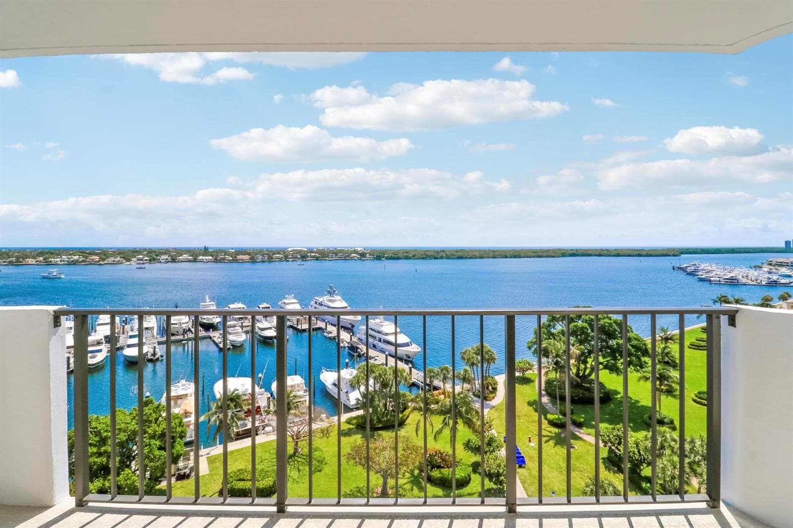 1200 Marine Way # 903, North Palm Beach FL 33408