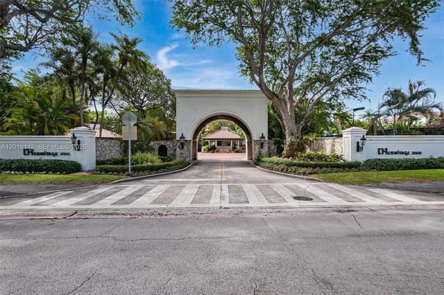 2000 S Bayshore Dr # 69, Miami FL 33133 - Miami, FL - Photo 5