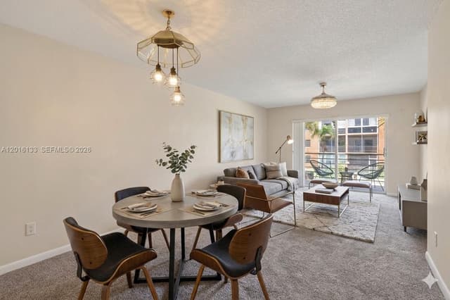 3048 E Sunrise Lakes Dr # 220, Sunrise FL 33322 - Sunrise, FL - Photo 2